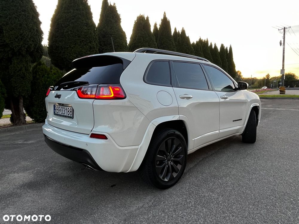 Jeep Cherokee - 16