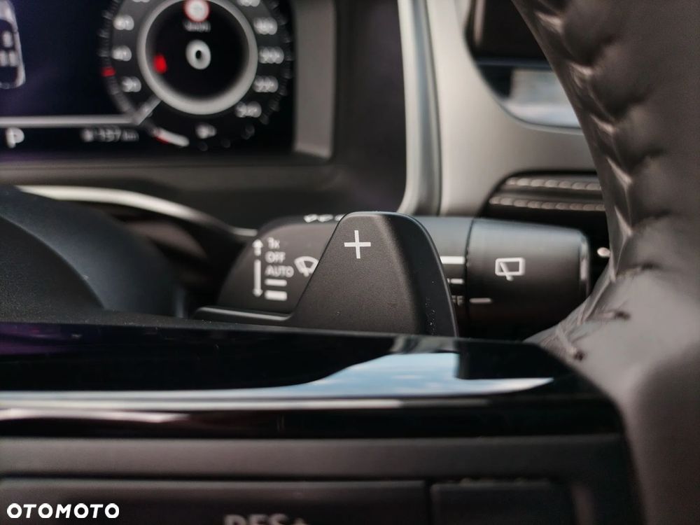 Nissan Qashqai 1.3 DIG-T MHEV N-Connecta Xtronic - 24