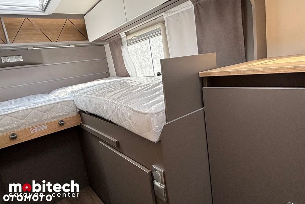 LMC TOURER H 664 G - 22