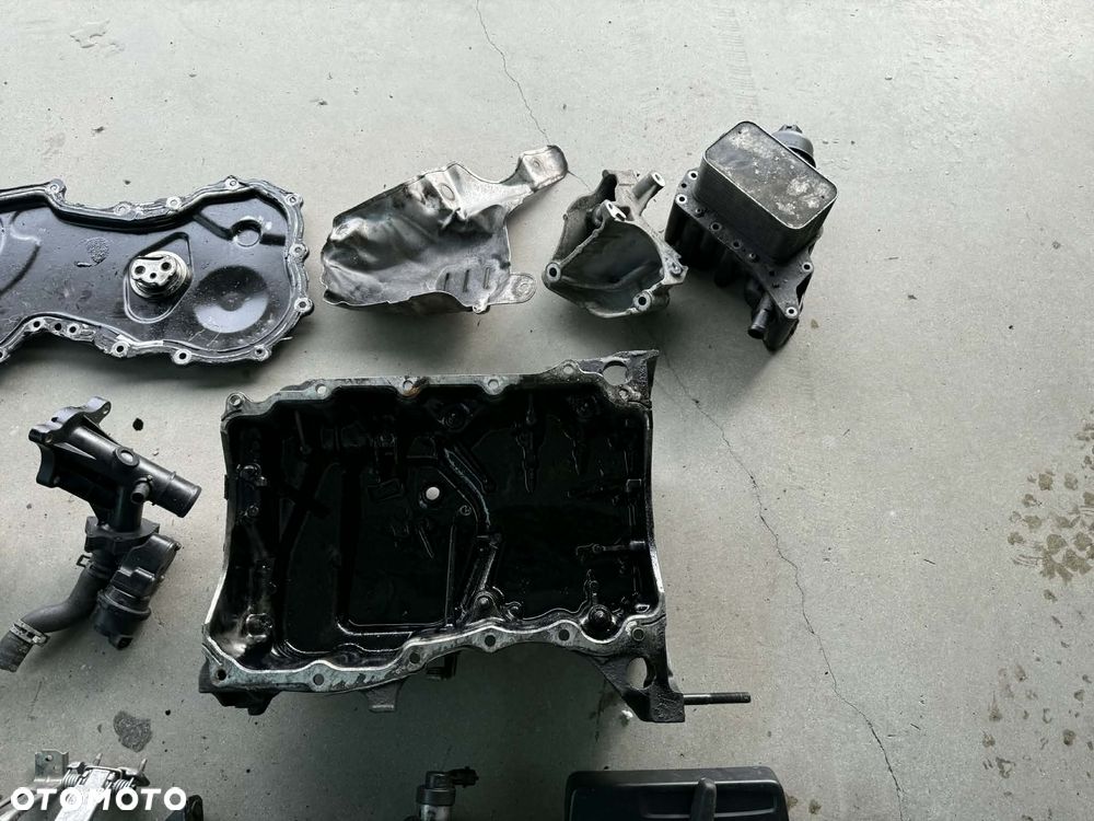 Części Silnik Vivaro Trafic 1,6 Biturbo Głowica Pompa Oleju Misa Chłodniczka EGR Rurki Dekle Łapy - 8