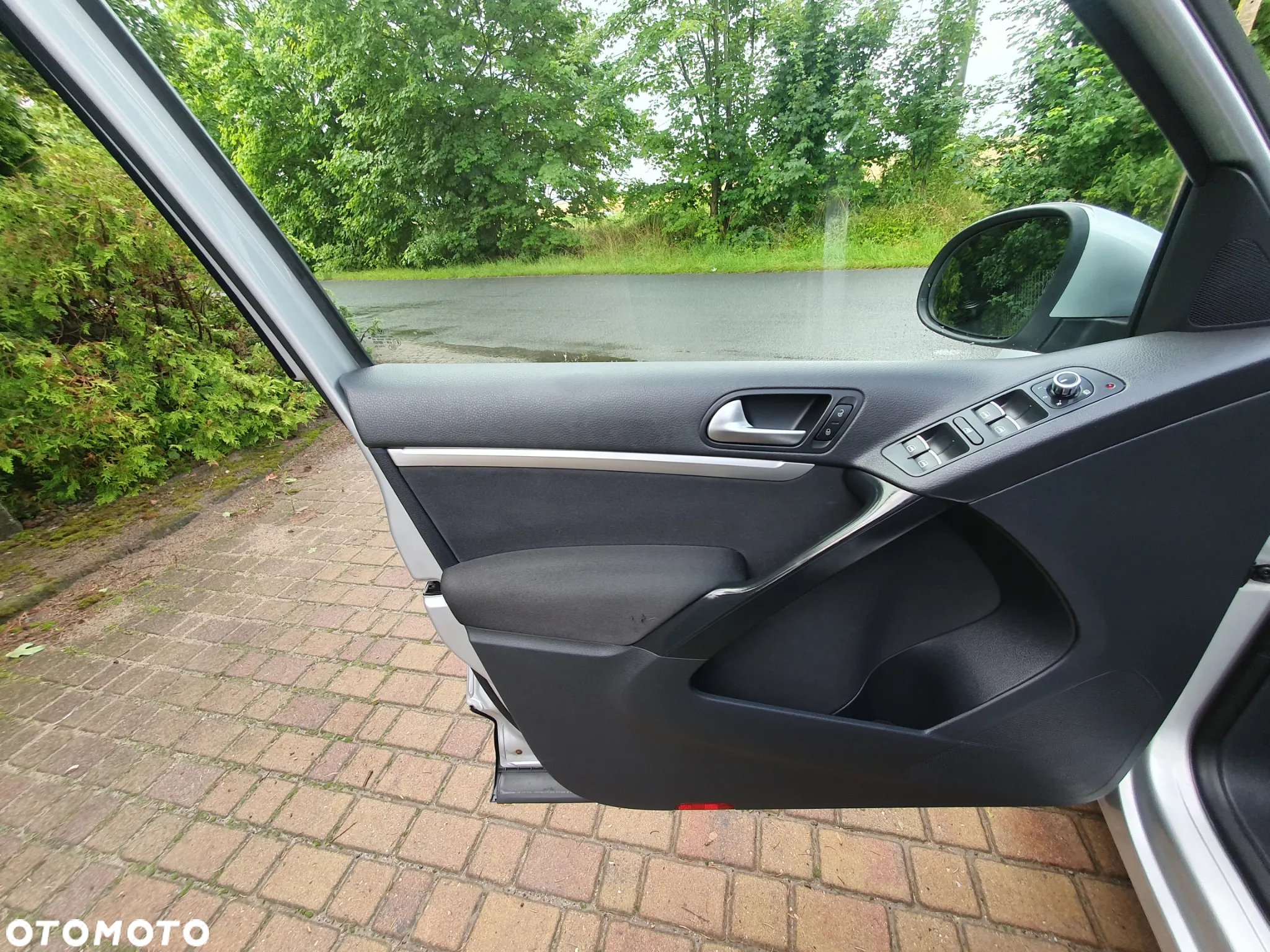 Volkswagen Tiguan 2.0 TDI 4Mot Sport&Style DSG - 9