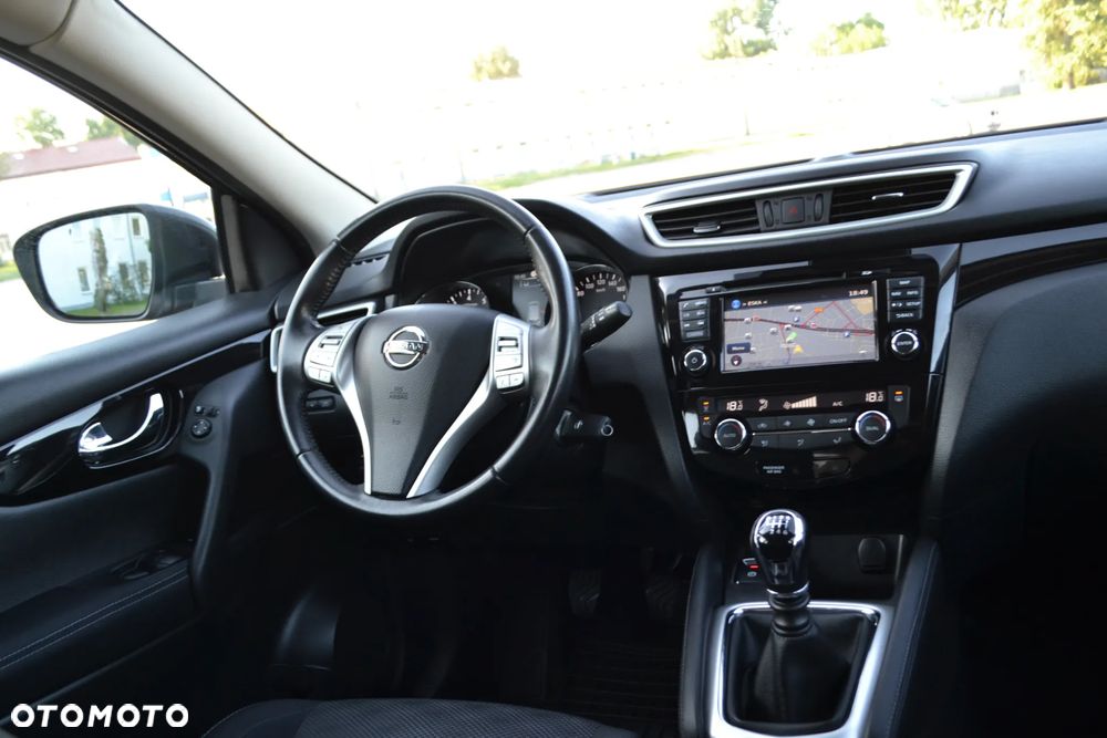 Nissan Qashqai 1.2 DIG-T Tekna EU6 - 32