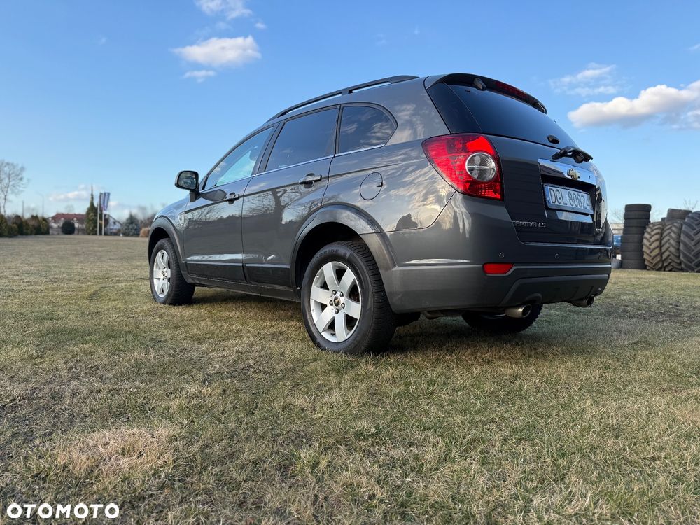 Chevrolet Captiva 2.0 2WD 7 Sitzer LS - 11