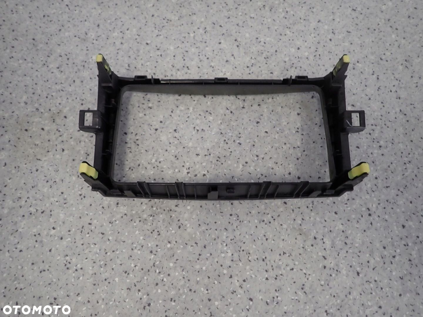 TOYOTA VERSO 09-13 RAMKA RADIA - 5