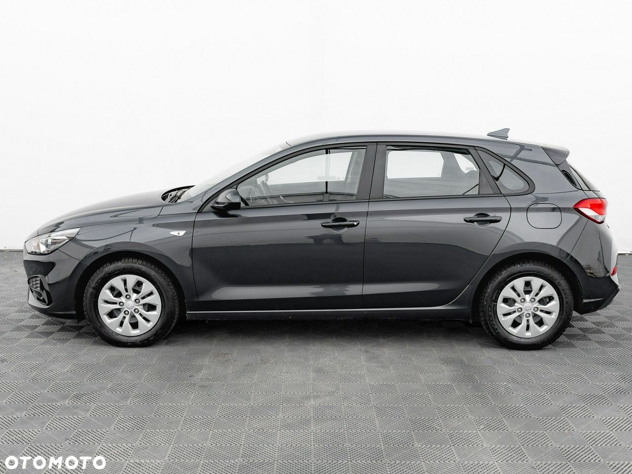 Hyundai i30 1.5 DPI Classic + - 10