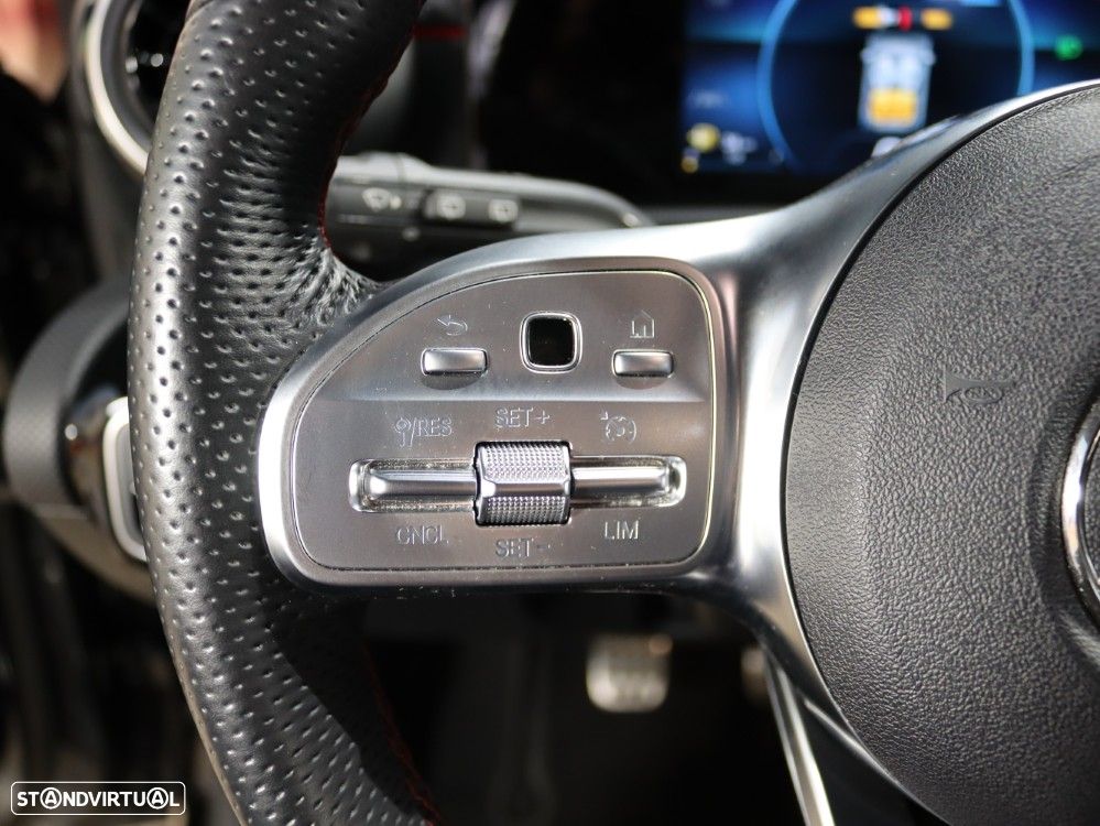 Mercedes-Benz A 180 d AMG Line - 24