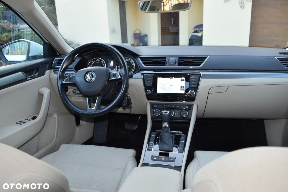 Skoda Superb 2.0 TDI DSG Ambition - 20