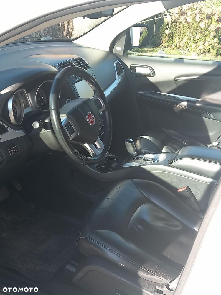Fiat Freemont 2.0 Multijet Black Code AWD - 4