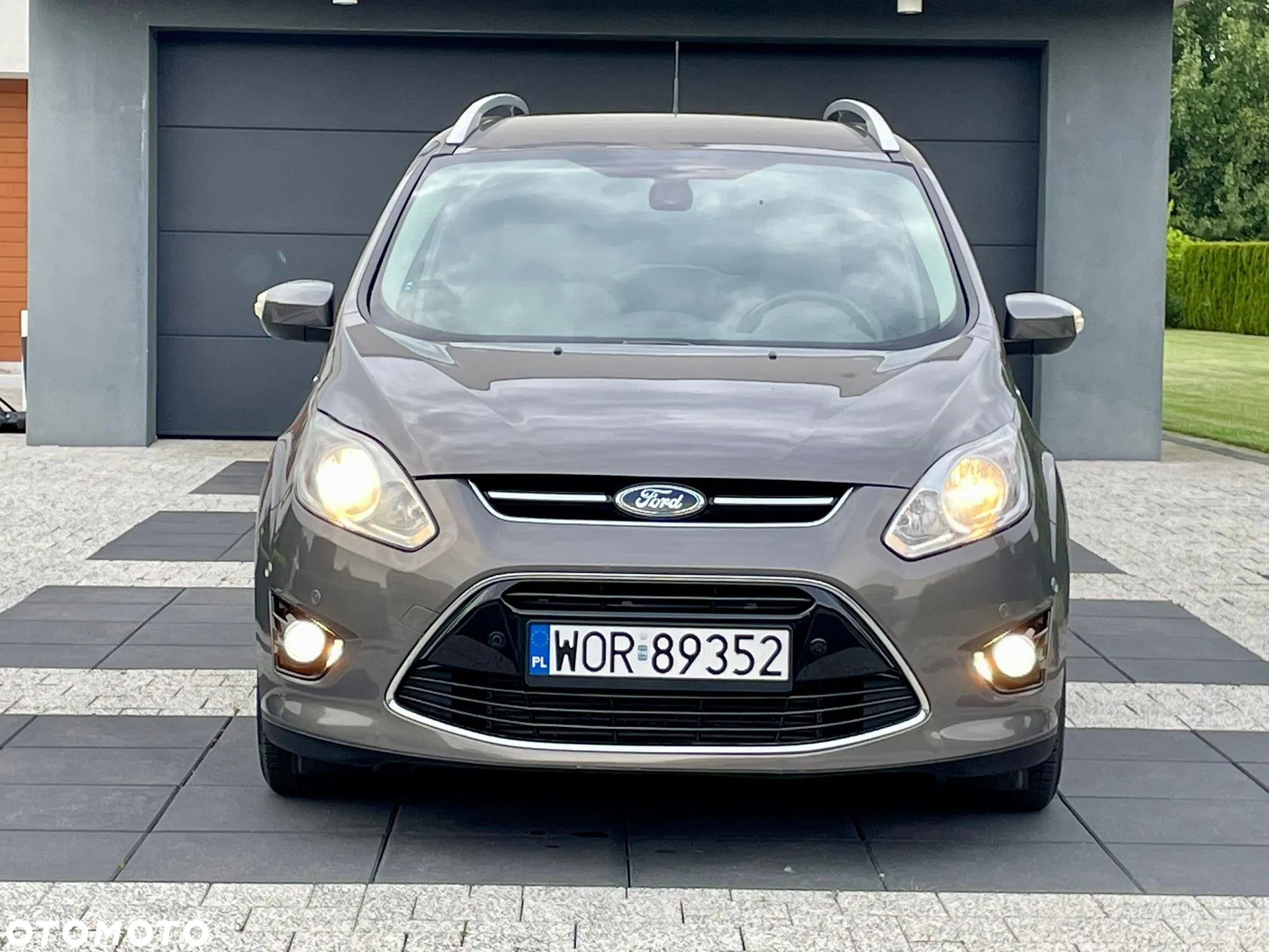 Ford Grand C-MAX 2.0 TDCi Titanium - 2