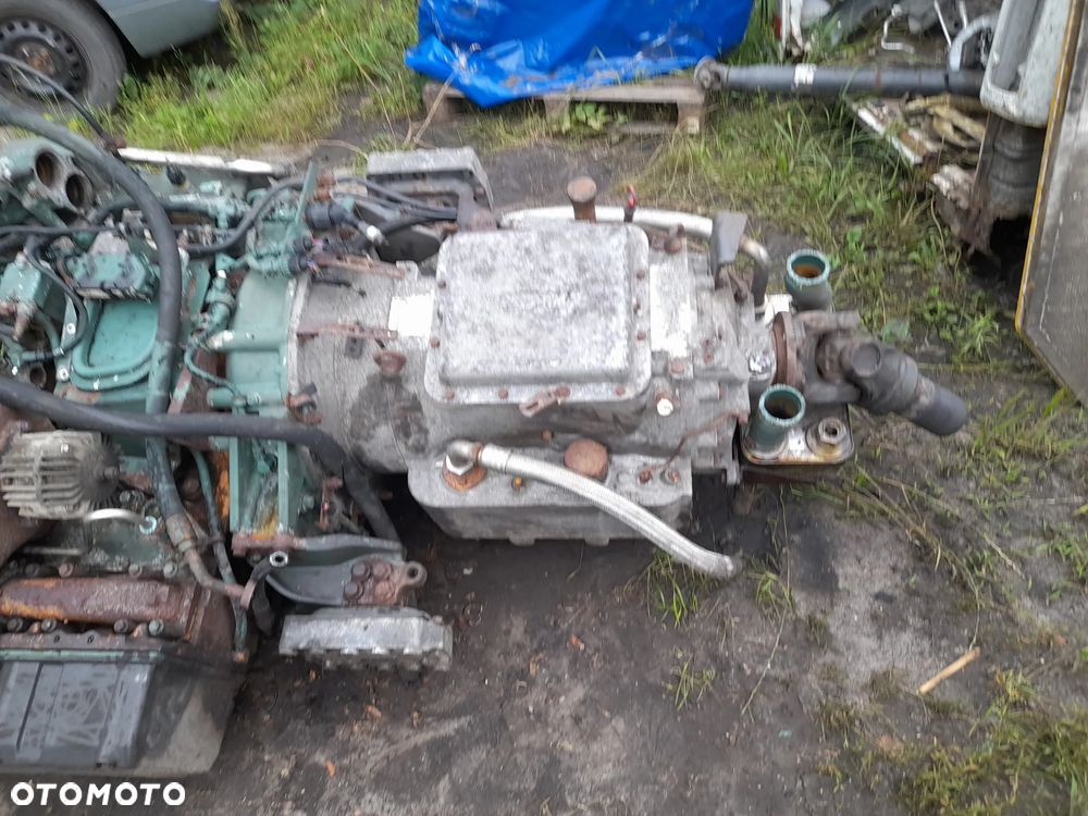 ALTERNATOR B12 volvo B12  05r - 4