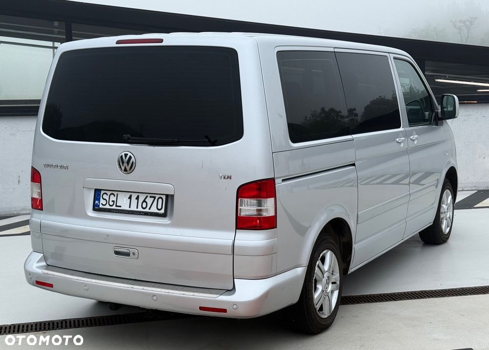 Volkswagen Multivan - 8