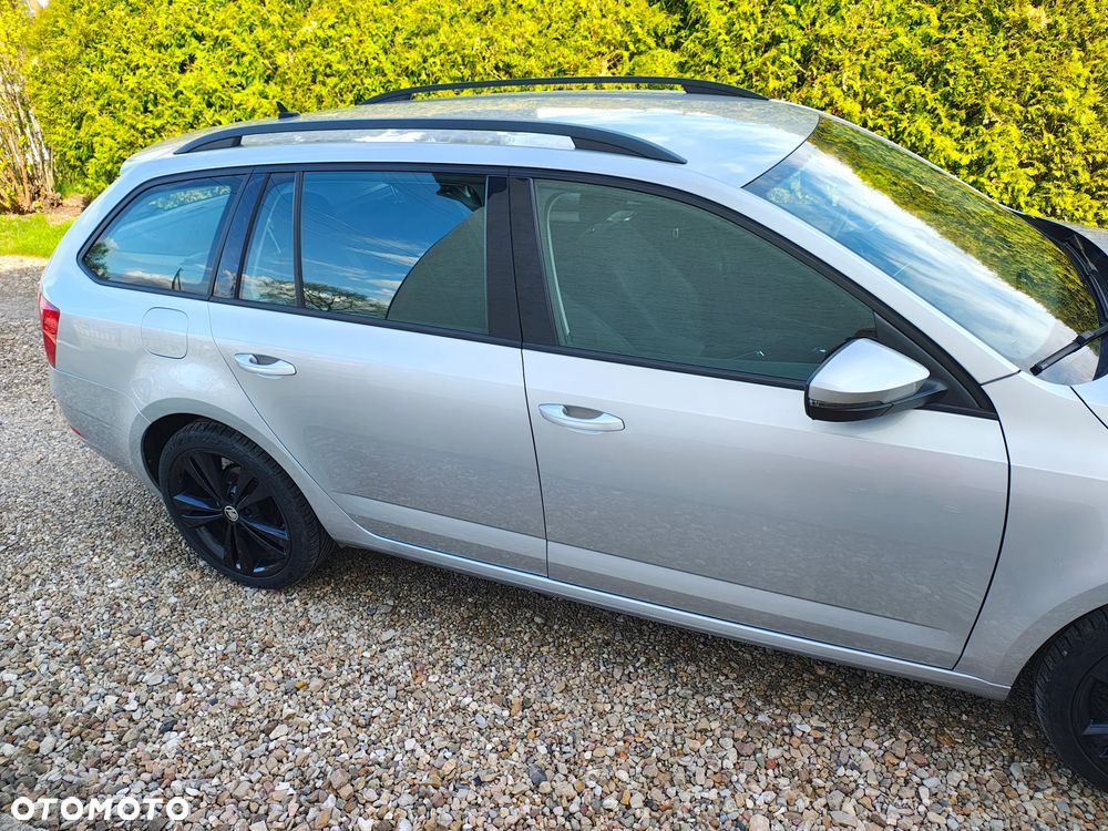 Skoda Octavia 2.0 TDI Ambition DSG - 3