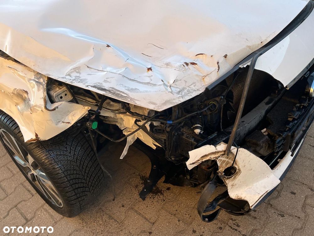 Hyundai i30 1.4 T-GDI Premiere Luxury - 3