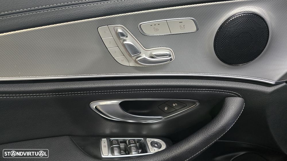 Mercedes-Benz E 300 de AMG Line - 25