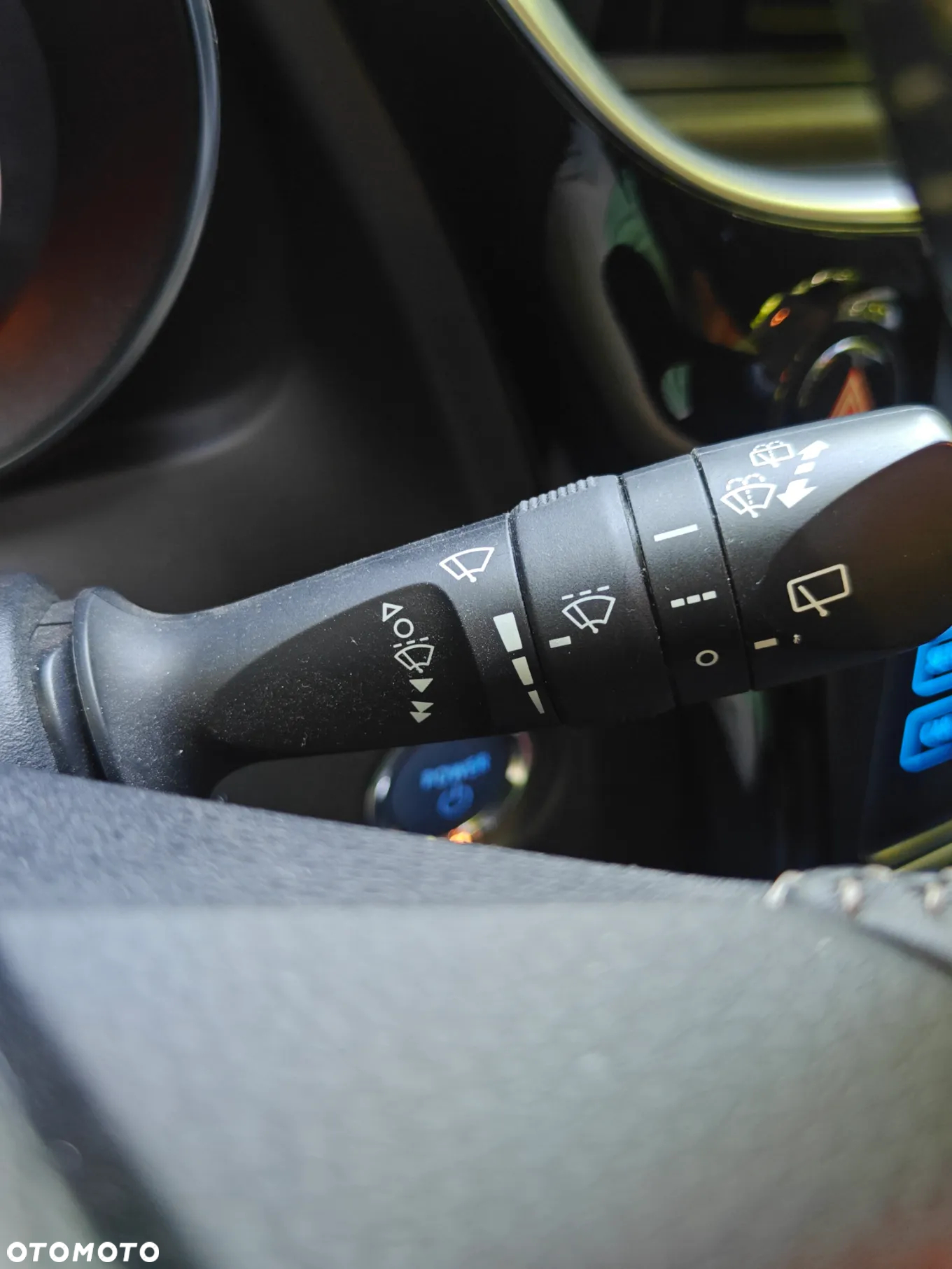 Toyota Auris Hybrid 135 Comfort - 30