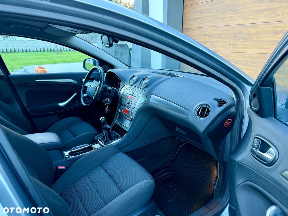 Ford Mondeo 2.0 Titanium - 20