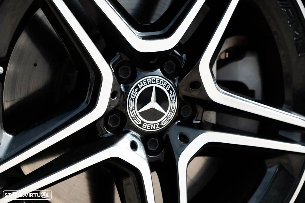 Mercedes-Benz E 300 - 41