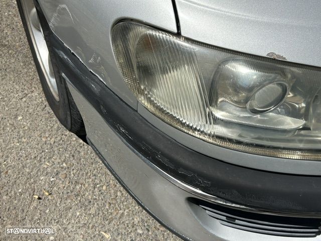 Opel Omega Caravan 2.5i V6 CD - 32