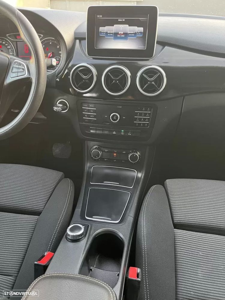 Mercedes-Benz B 220 d 7G-DCT Edition - 40