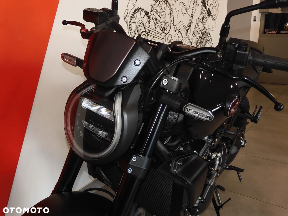 Honda CB - 26
