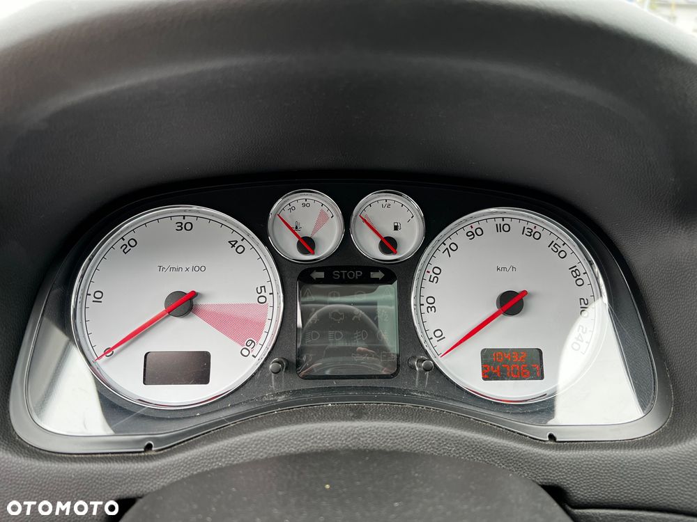 Peugeot 307 HDi 135 Premium - 14