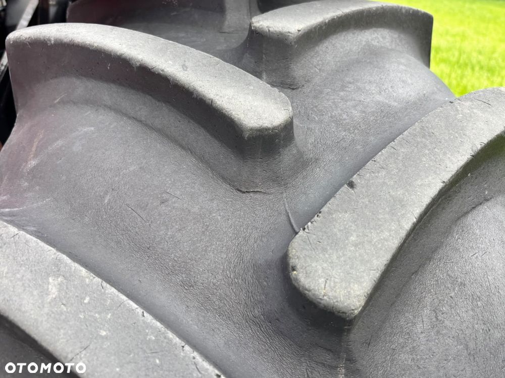 John Deere Massey ferguson - 17