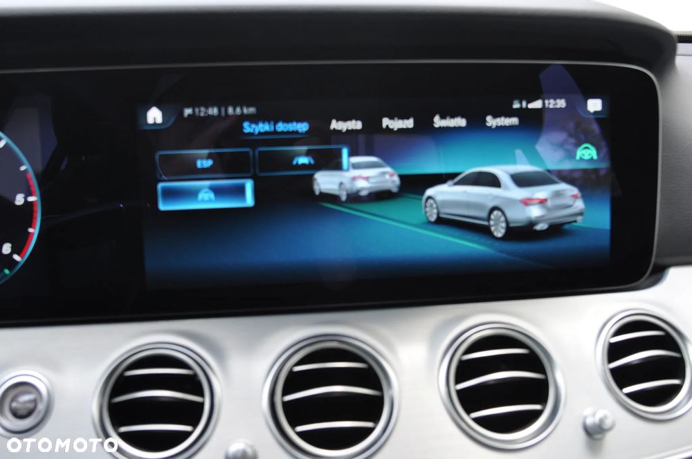 Mercedes-Benz Klasa E 300 d 4-Matic Avantgarde - 30