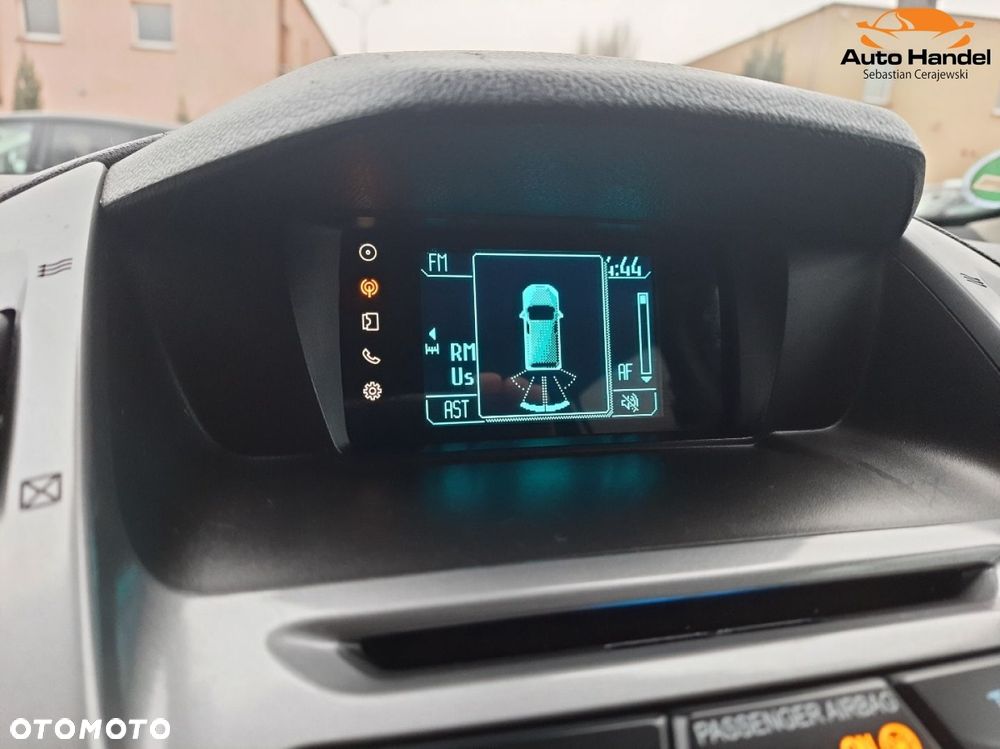 Ford Transit Connect - 17