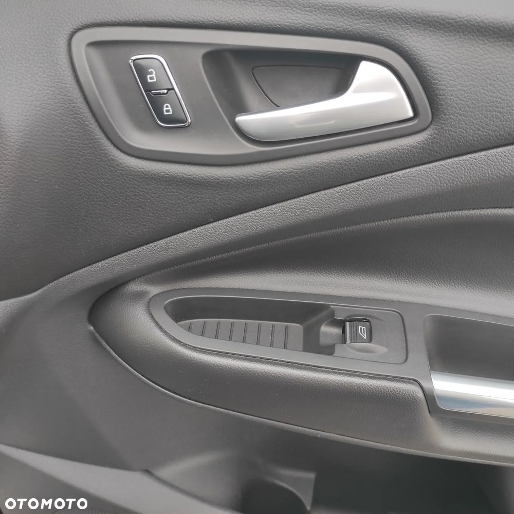 Ford Kuga 2.0 TDCi 4WD Titanium - 14