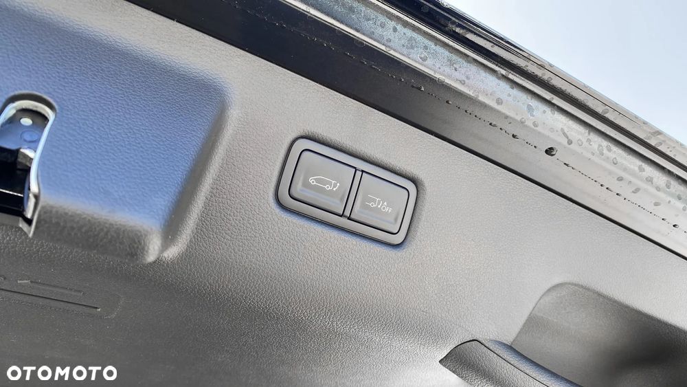 Hyundai Staria 1.6 T-GDI HEV Smart Business - 16