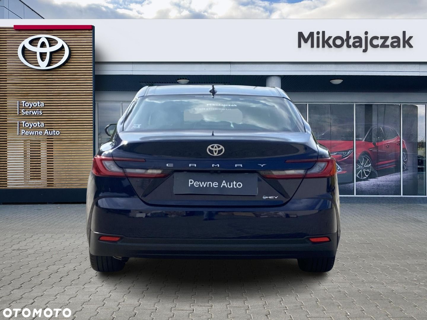 Toyota Camry - 7