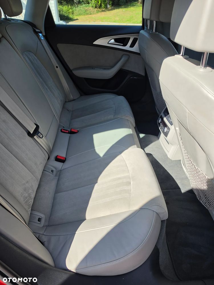 Audi A6 Avant 2.0 TDI Quattro S tronic - 27
