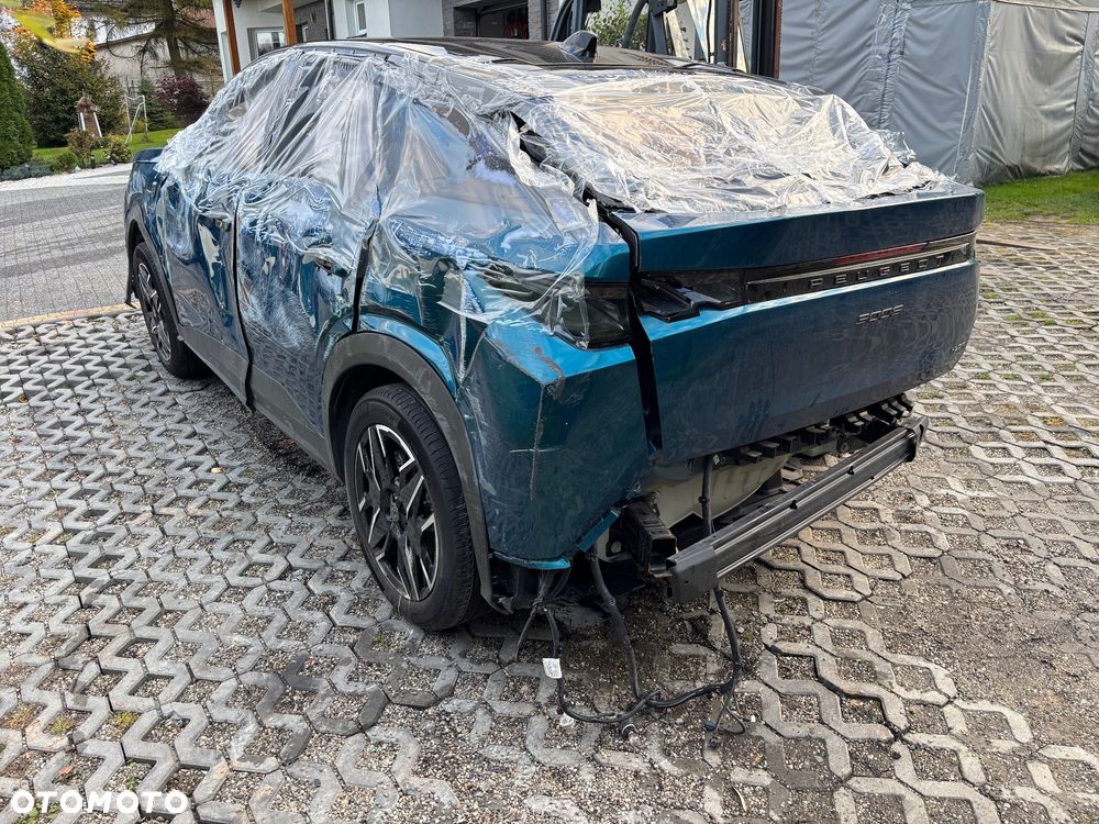 Peugeot 3008 1.2 PureTech mHEV Active Pack S&S e-DCS6 - 5
