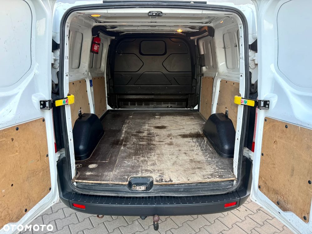 Ford Transit Coustom - 18