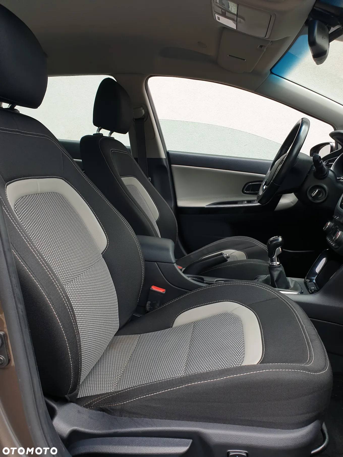 Kia Ceed Cee'd 1.6 GDI XL - 26