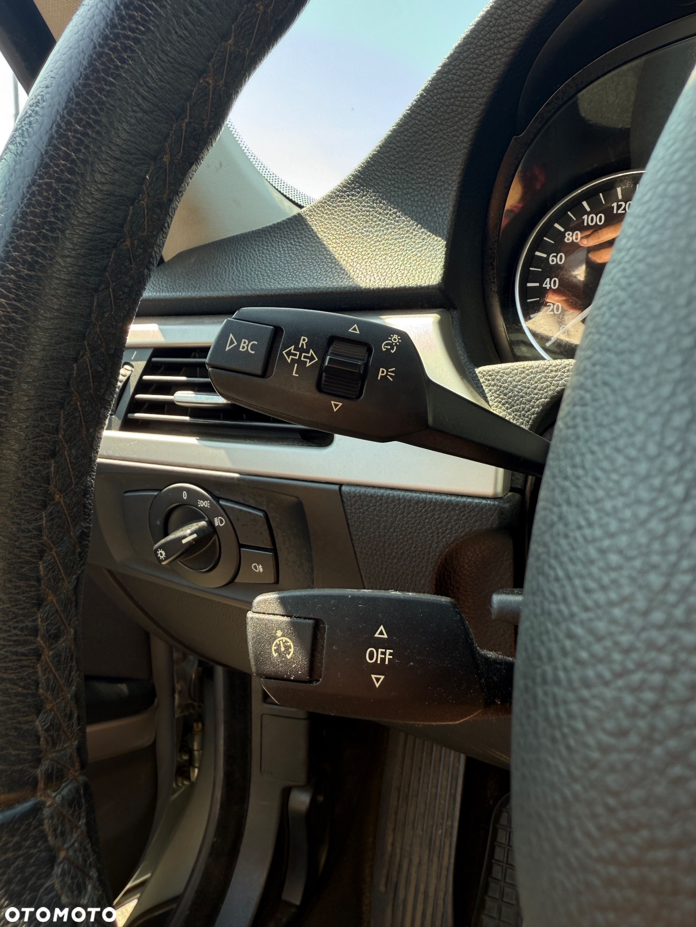 BMW Seria 3 320i - 35