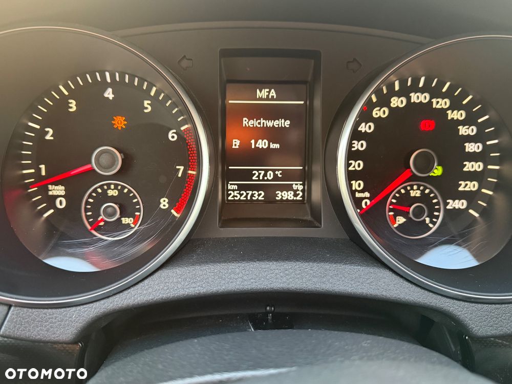 Volkswagen Golf - 26