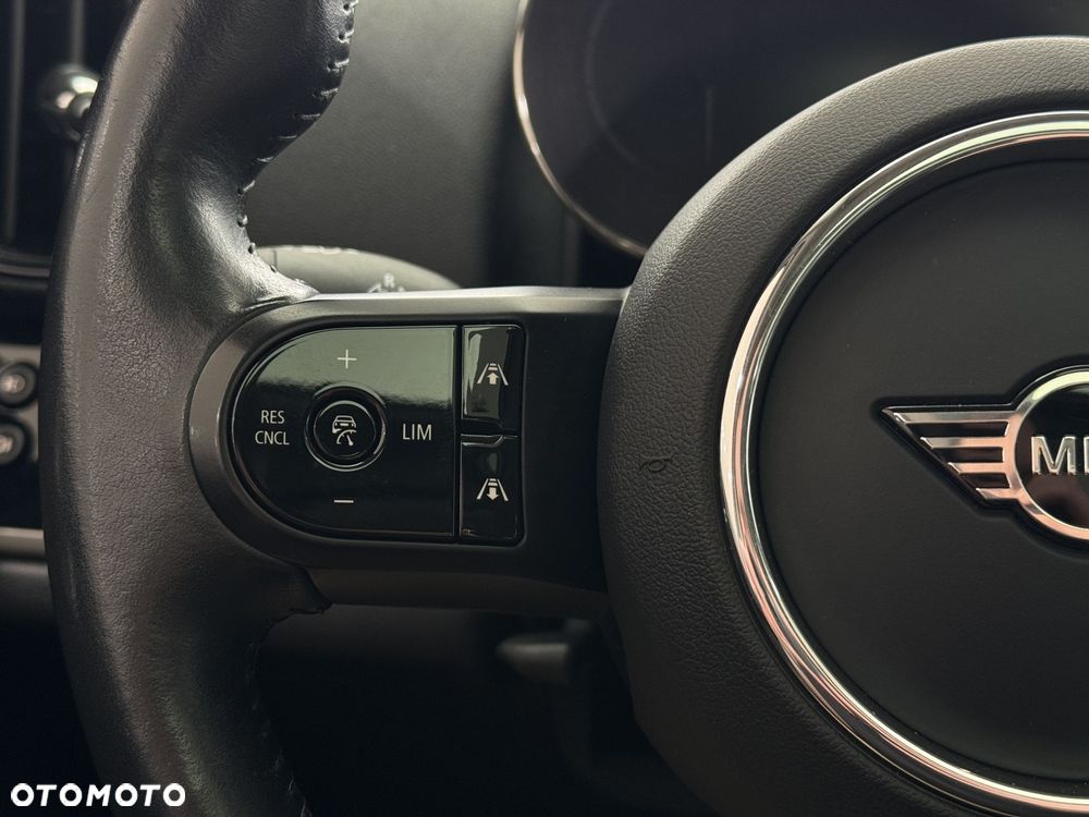 MINI Countryman - 24