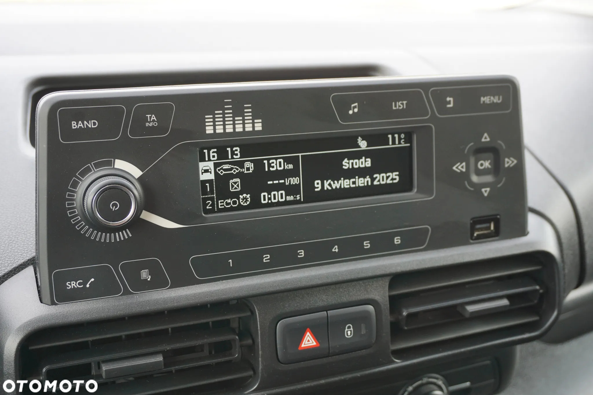 Toyota Proace City 1.5 D-4D Long 2,3t Active (bryg.) - 22
