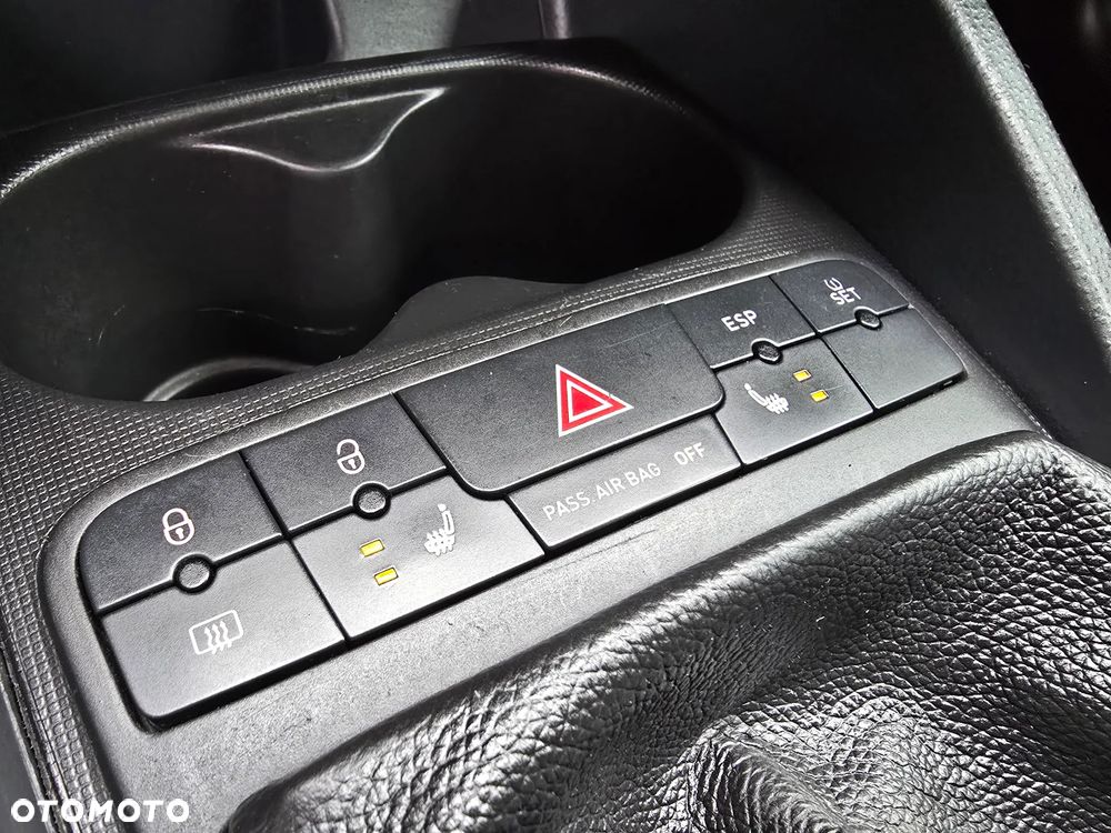 Seat Ibiza SC 1.4 16V Sport - 10