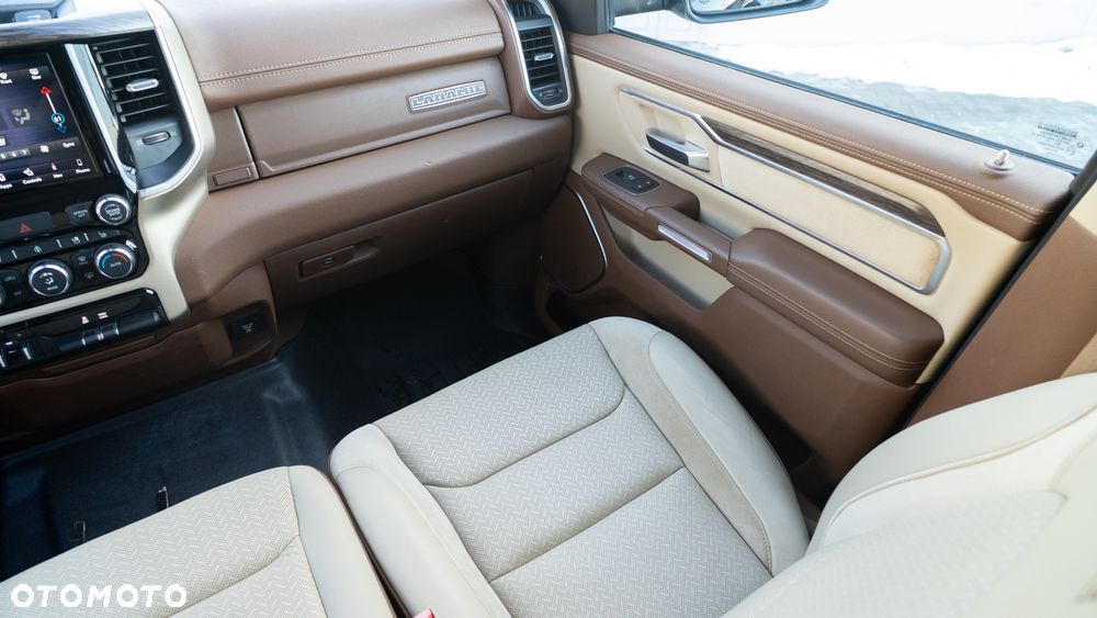 RAM 1500 Crew Cab Laramie - 11