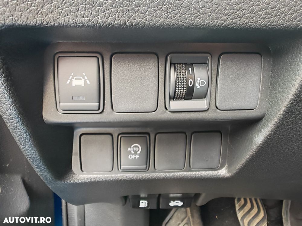 Nissan Qashqai 1.3 138CP 2WD N-Connecta - 16