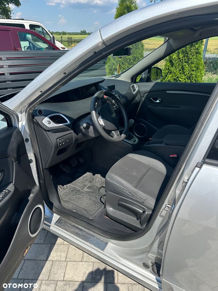 Renault Scenic - 8