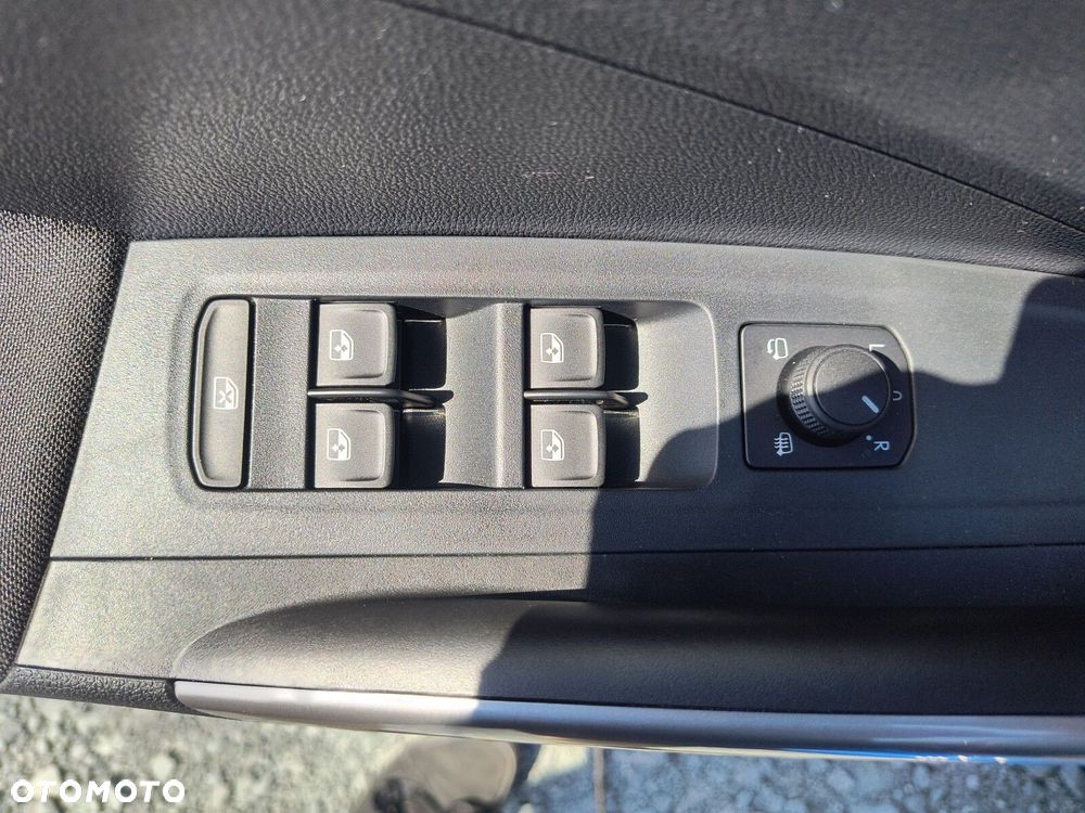 Skoda Fabia 1.0 TSI Drive - 21