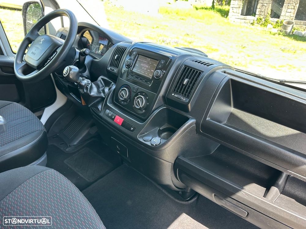 Peugeot Boxer 2.2 BlueHDi 330 L2H1 Premium - 14