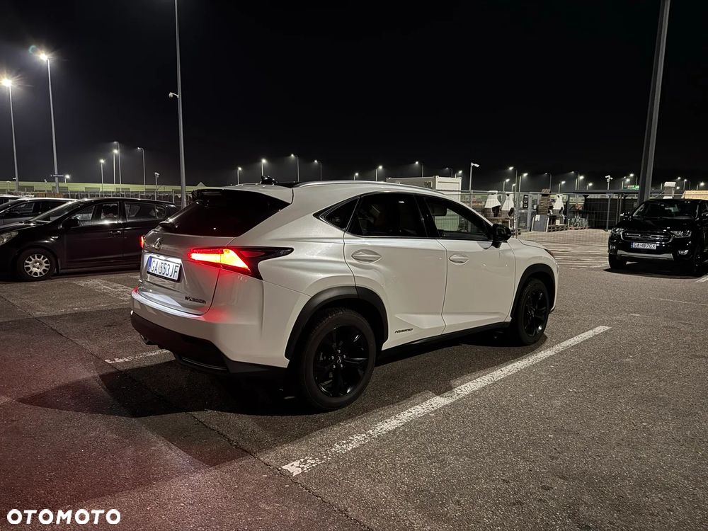 Lexus NX 300h Elite AWD - 6