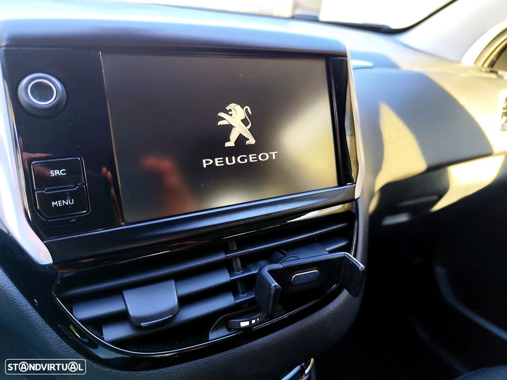 Peugeot 208 1.4 HDi Allure - 19