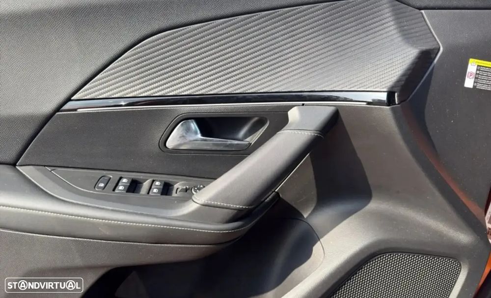 Peugeot 2008 1.5 BlueHDi GT - 15