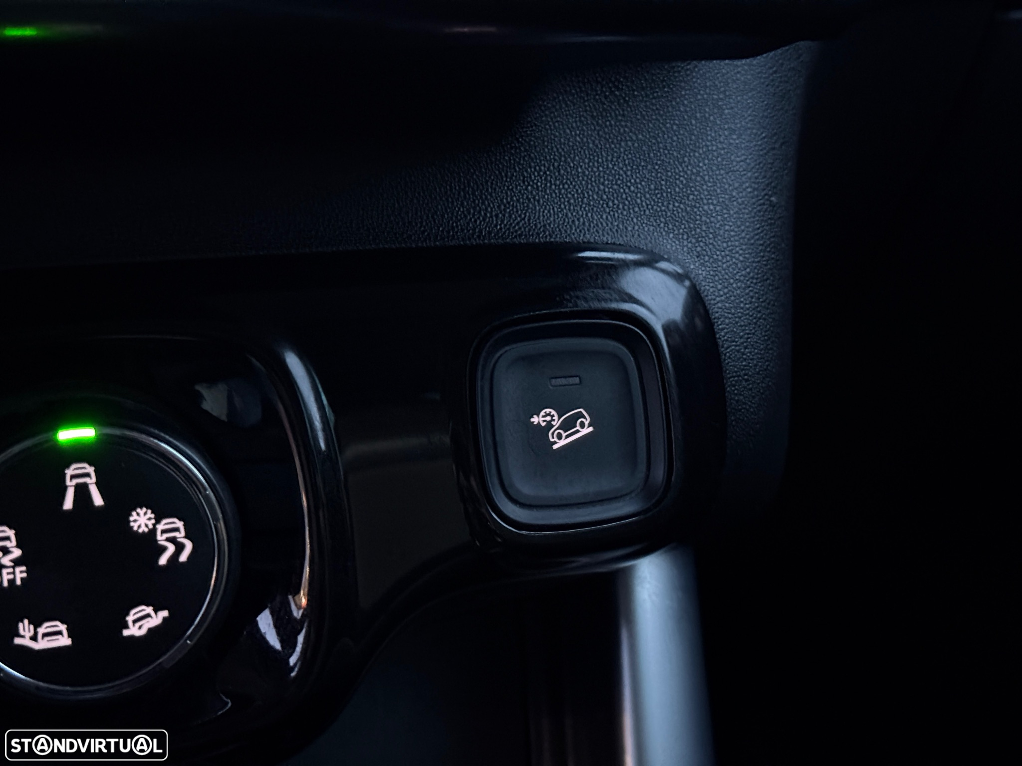 Citroën C3 Aircross PureTech 110 Stop & Start Shine - 23