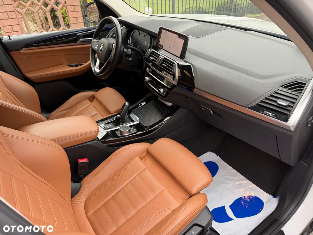 BMW X3 xDrive20d xLine - 12